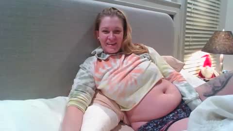 dixie_comanche online show from January 6, 4:15 am