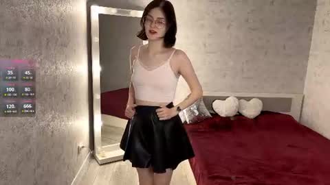 Annie PVT IS OPEN online show from June 24, 9:36 pm