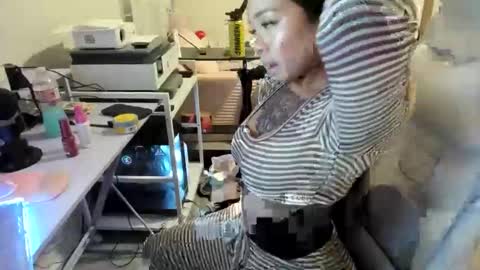 DOLLLFACE online show from March 13, 2:02 am