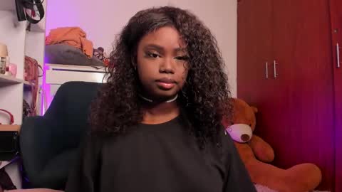 emily --  online show from October 13, 11:24 am