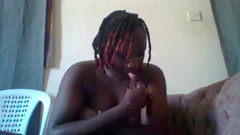 dollyvee online show from November 11, 12:13 pm