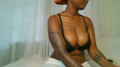 Amarie noels online show from February 7, 1:04 pm