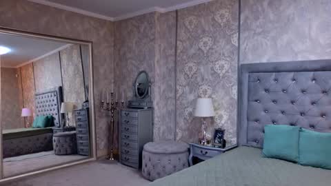 Donna online show from February 26, 7:24 pm