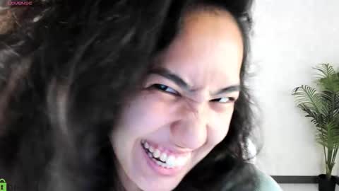 Aura online show from September 20, 3:49 am