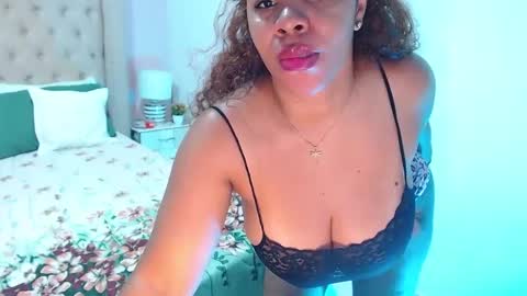 Donna online show from January 4, 3:07 pm