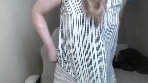 dorasuun online show from April 25, 1:41 pm