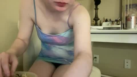 dovelovely online show from March 1, 3:17 am