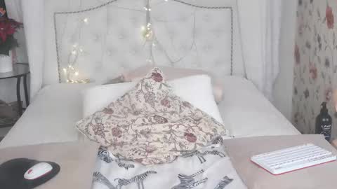 DPmature online show from September 19, 3:44 pm