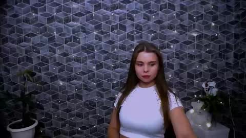 Mari online show from December 5, 9:21 am