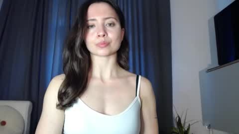 Nicole online show from February 26, 8:02 am