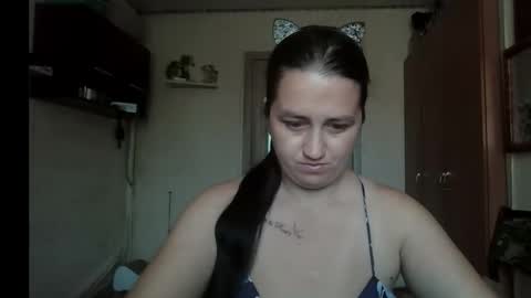 dreamiebelle online show from September 13, 8:11 am