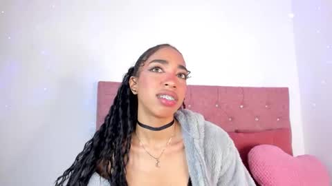 Dulce online show from February 4, 2:42 pm