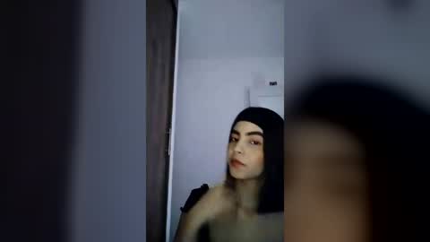 dulce_lucero online show from July 7, 4:32 pm