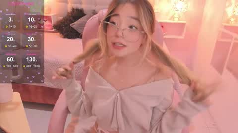 Dulce  online show from October 27, 4:13 pm