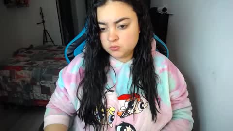 Nicole   online show from September 9, 5:40 am