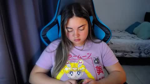 Nicole   online show from January 30, 9:36 pm