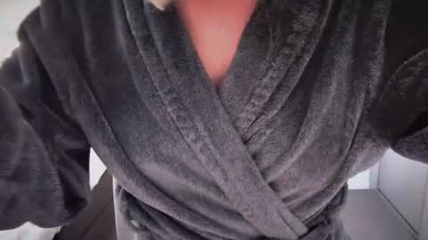 Ambertje040 online show from January 17, 8:45 am