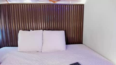 Call me Sofia online show from March 1, 9:36 pm