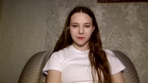 Yuni online show from April 9, 2:55 pm