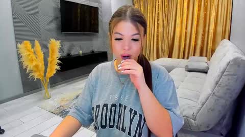 easternbeautyy online show from December 16, 7:00 pm