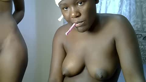 Queen online show from December 20, 9:02 am