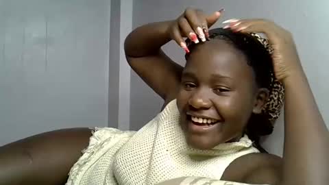 Queen online show from February 6, 4:54 pm