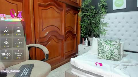 ebony_katterin online show from October 11, 11:25 am