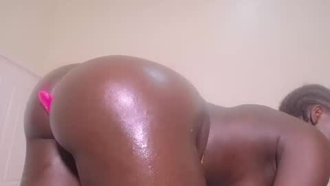 ebony_pearl69 online show from September 29, 7:08 pm