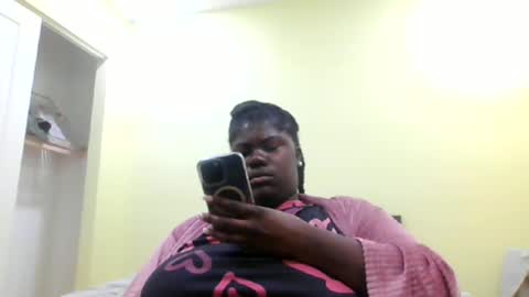 MistressNubian1 online show from January 4, 9:32 am