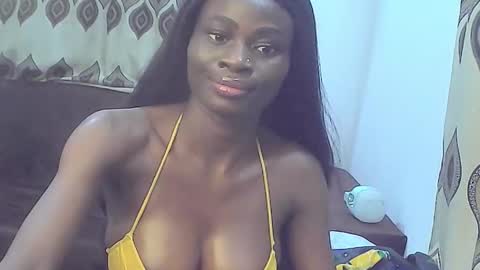 queen online show from October 7, 12:15 am