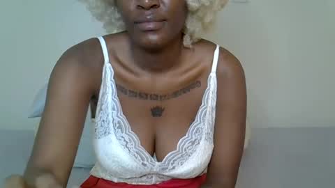 ebonyy_noir online show from March 2, 5:08 am