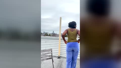 eddrisalove online show from April 29, 8:03 pm