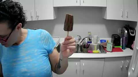 Angel online show from February 28, 9:44 pm