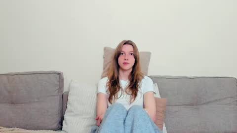 Lucia online show from June 24, 8:02 am