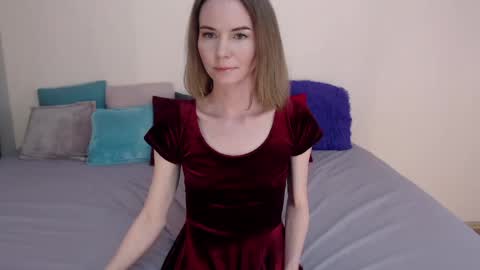 Elena online show from May 17, 2:49 pm