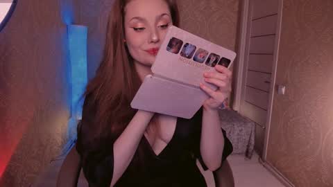 eesmaaarr online show from September 8, 11:04 pm