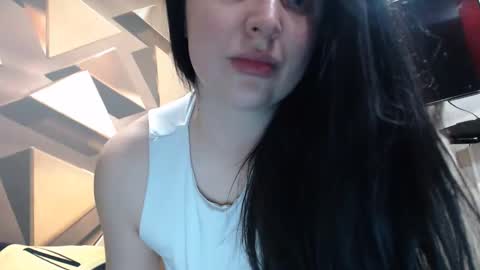 Effy online show from April 28, 8:13 pm