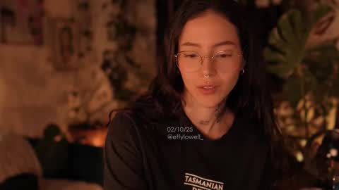 Effy online show from October 3, 1:54 am