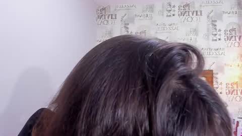  E F F Y  online show from January 10, 6:49 pm