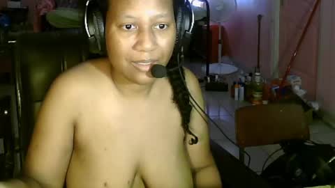 Eirondra Valeen online show from April 17, 2:13 am