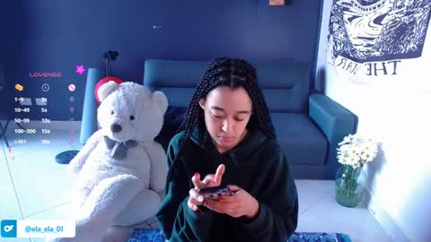 Ela  Help me reach 100 thumbs up online show from January 10, 8:15 pm