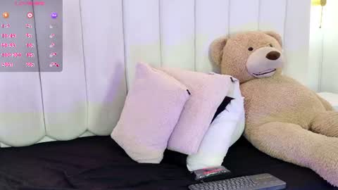 ela_ebony_ online show from August 7, 12:50 am