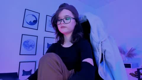 Your sweet girl online show from December 20, 7:28 pm