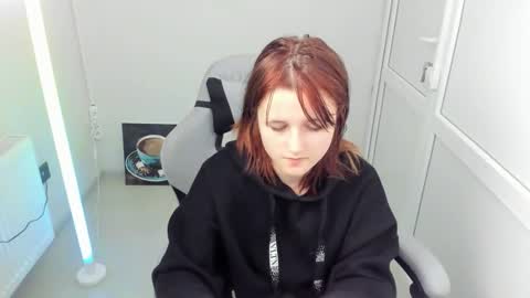 Evie online show from May 13, 7:36 am