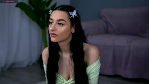 Ela online show from February 19, 7:57 pm