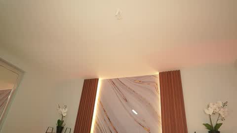 Elasummeer online show from March 4, 12:12 pm