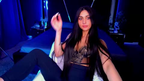 elegant_mysterious online show from September 12, 10:39 pm