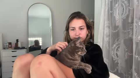 Elena online show from May 5, 2:20 pm
