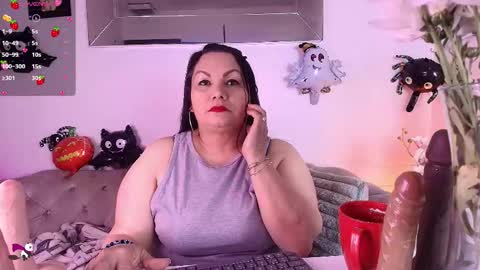 elenna_boobs_ online show from October 16, 7:00 am