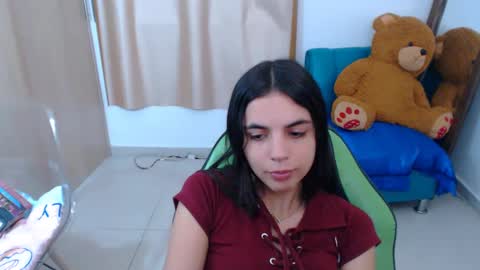 agnes online show from February 25, 6:55 pm